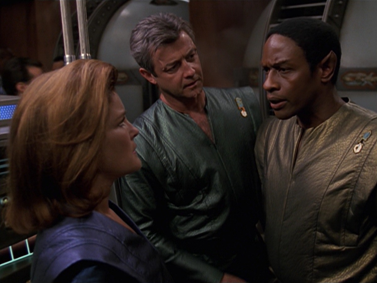 extant_StarTrek_VOY_7x16-WorkforcePart1_1907.jpg