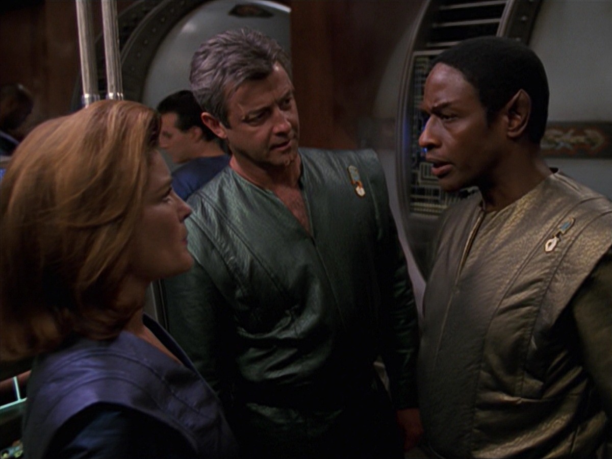 extant_StarTrek_VOY_7x16-WorkforcePart1_1916.jpg