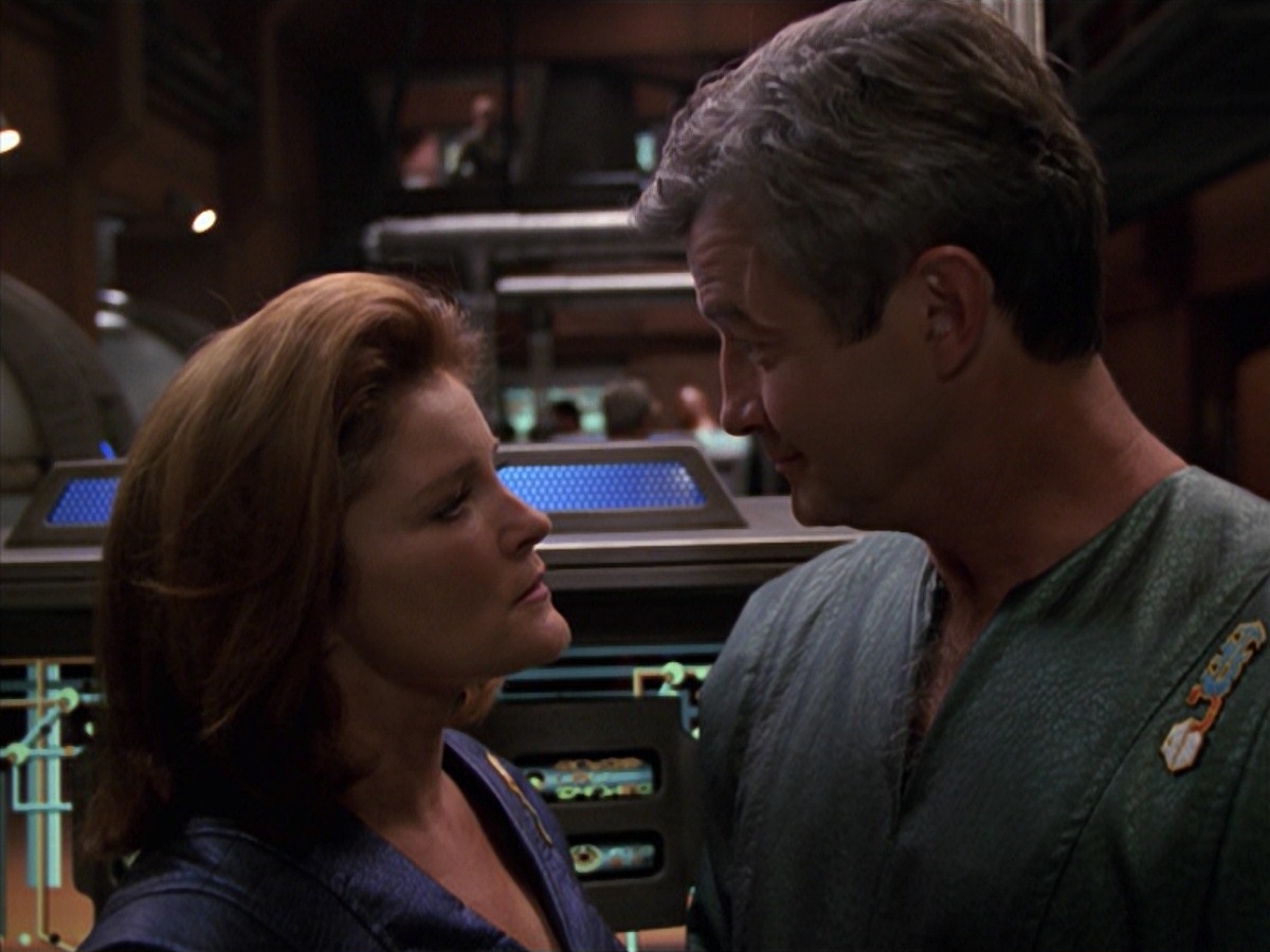 extant_StarTrek_VOY_7x16-WorkforcePart1_1960.jpg