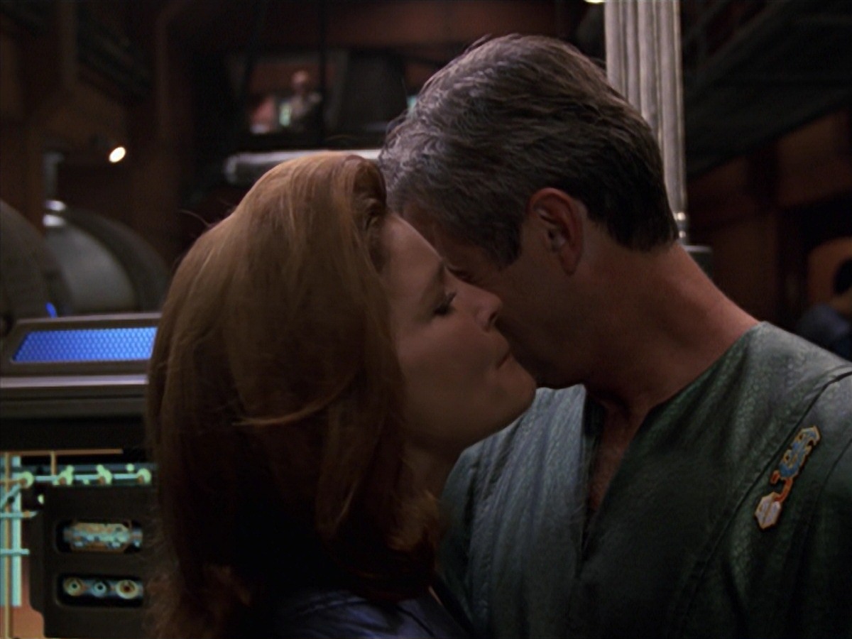 extant_StarTrek_VOY_7x16-WorkforcePart1_1965.jpg