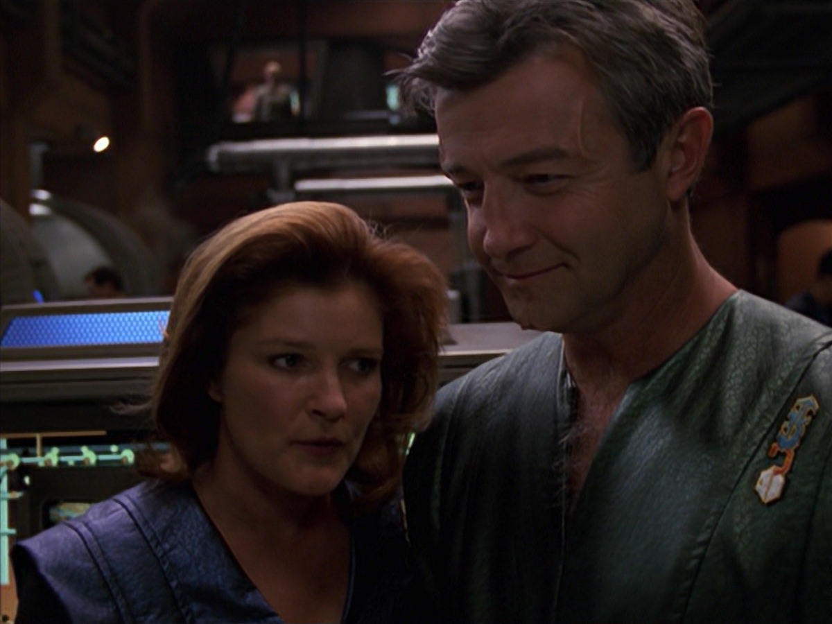 extant_StarTrek_VOY_7x16-WorkforcePart1_1975.jpg