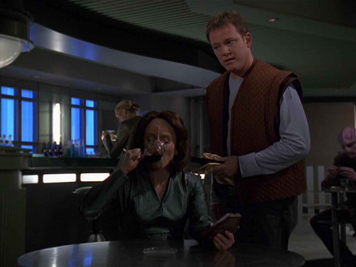 extant_StarTrek_VOY_7x16-WorkforcePart1_2060.jpg