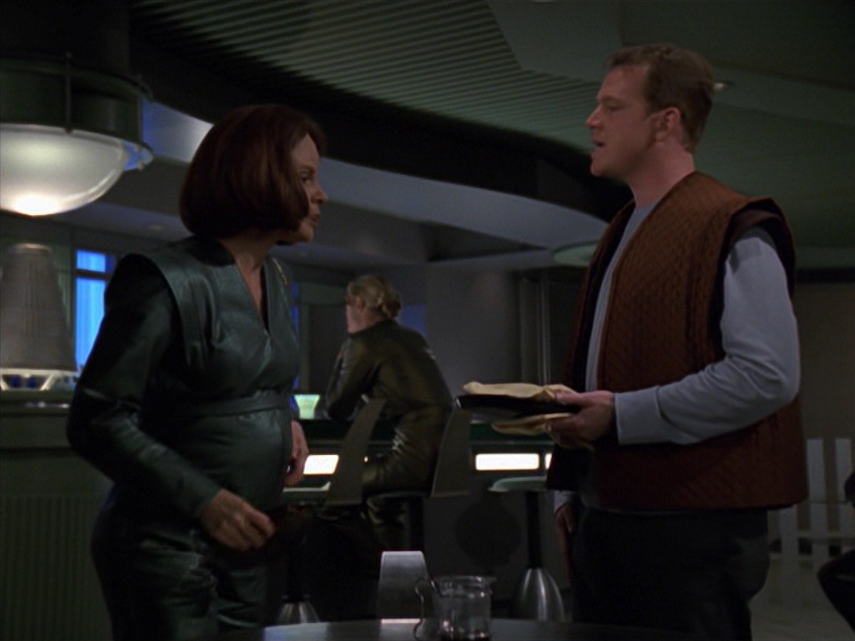 extant_StarTrek_VOY_7x16-WorkforcePart1_2069.jpg