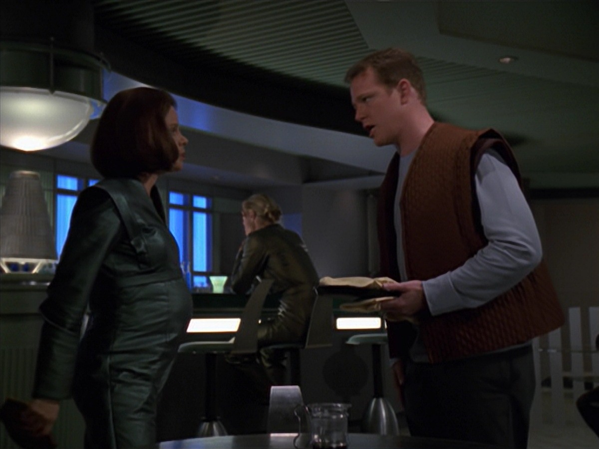 extant_StarTrek_VOY_7x16-WorkforcePart1_2070.jpg