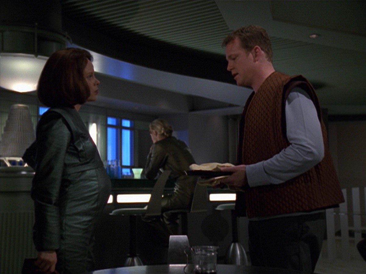 extant_StarTrek_VOY_7x16-WorkforcePart1_2073.jpg