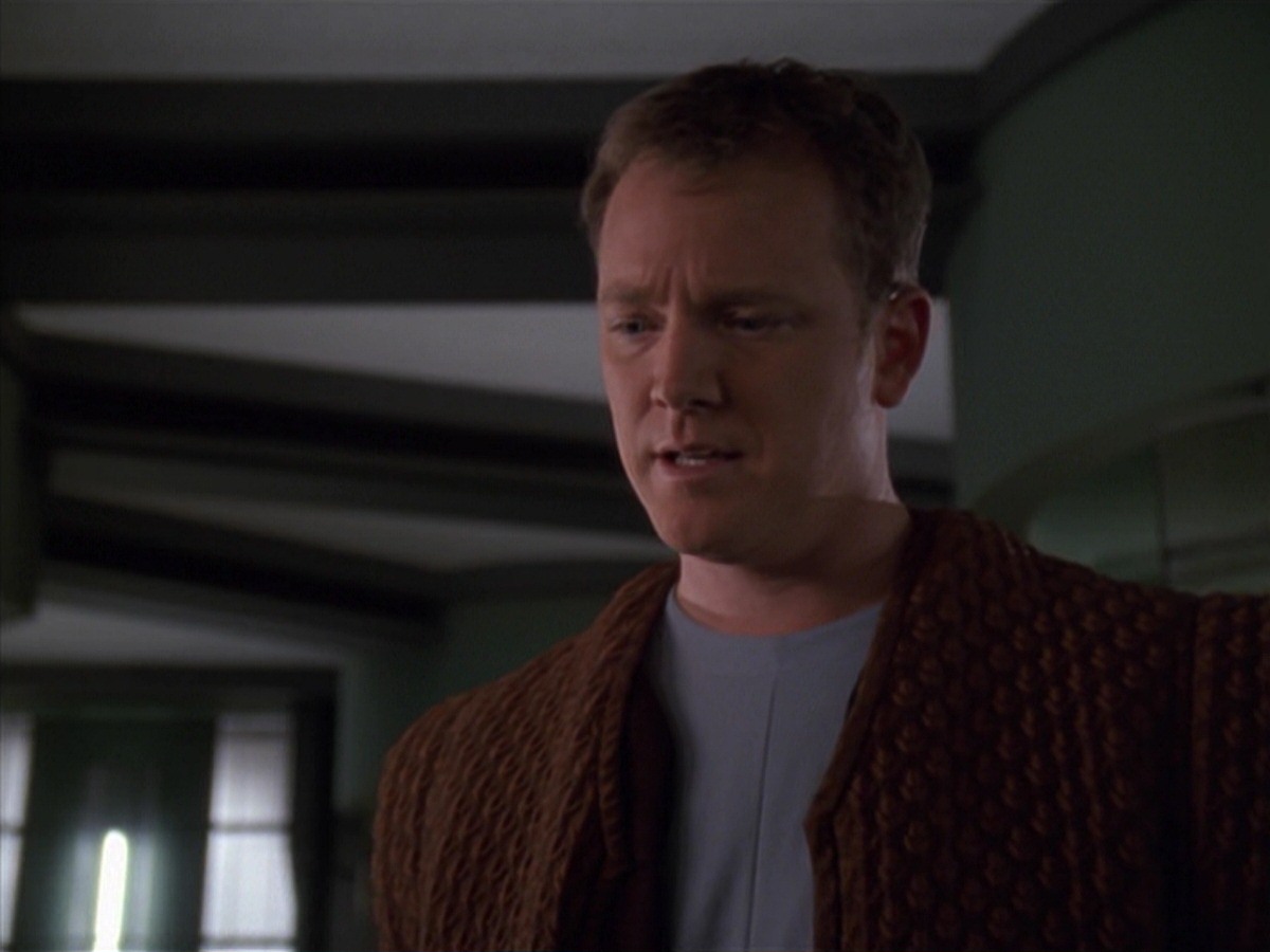 extant_StarTrek_VOY_7x16-WorkforcePart1_2074.jpg