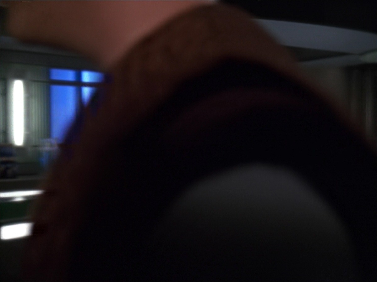 extant_StarTrek_VOY_7x16-WorkforcePart1_2098.jpg