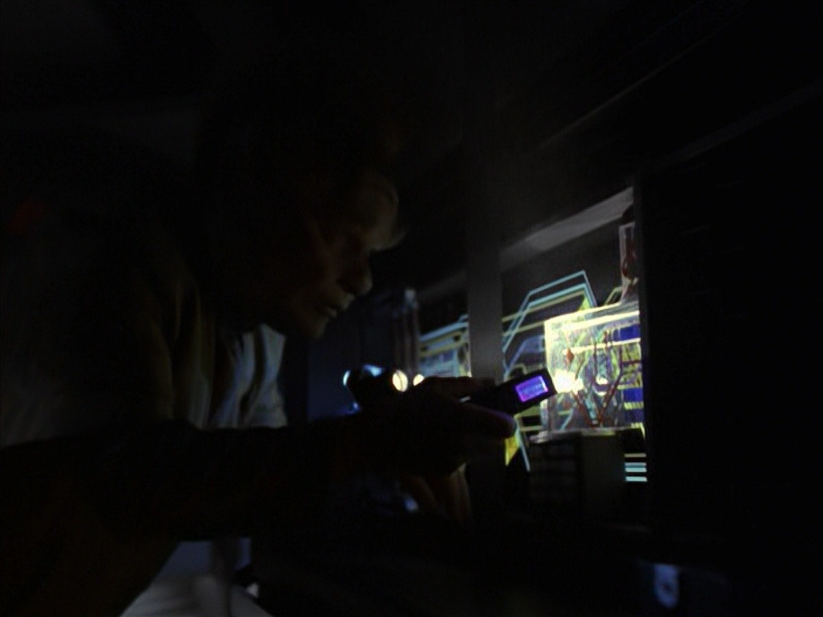 extant_StarTrek_VOY_7x16-WorkforcePart1_2144.jpg