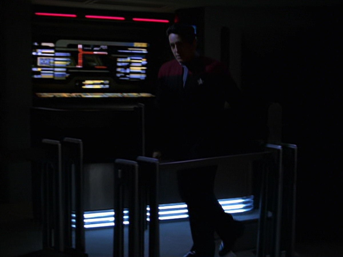 extant_StarTrek_VOY_7x16-WorkforcePart1_2297.jpg