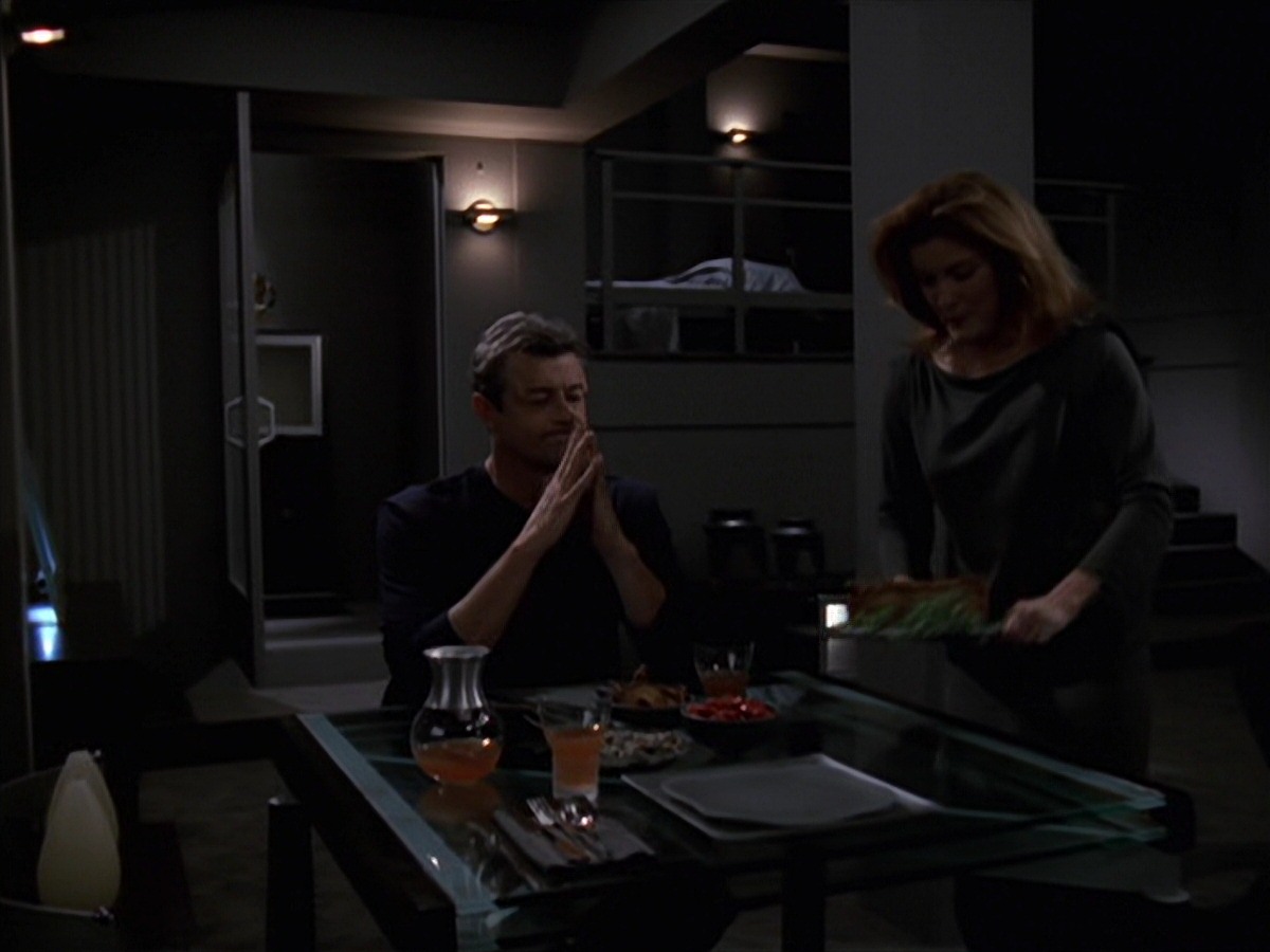 extant_StarTrek_VOY_7x16-WorkforcePart1_2321.jpg