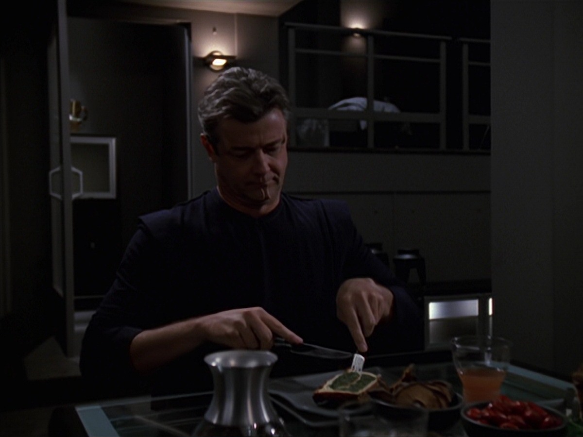 extant_StarTrek_VOY_7x16-WorkforcePart1_2339.jpg