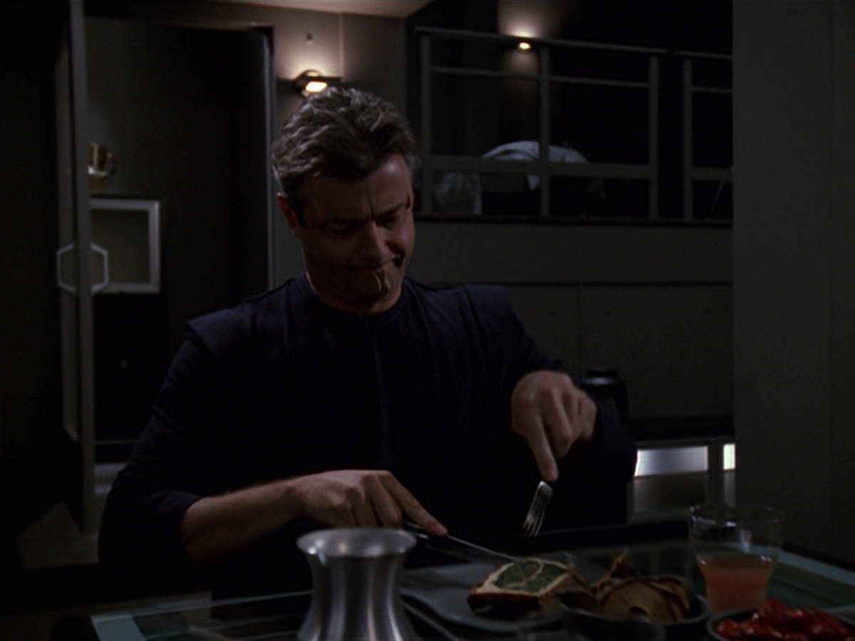 extant_StarTrek_VOY_7x16-WorkforcePart1_2340.jpg
