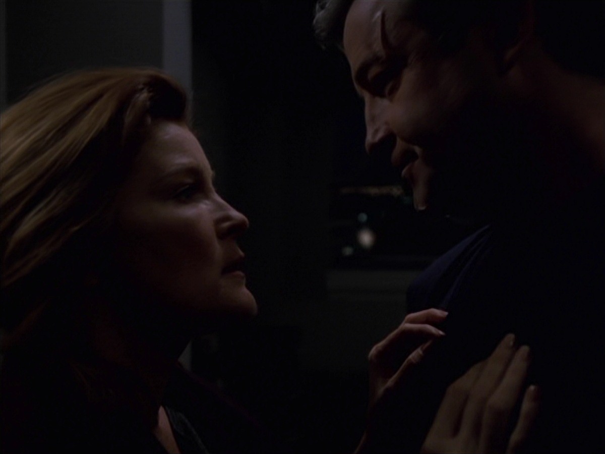 extant_StarTrek_VOY_7x16-WorkforcePart1_2385.jpg