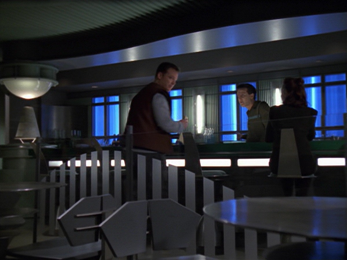 extant_StarTrek_VOY_7x16-WorkforcePart1_2613.jpg
