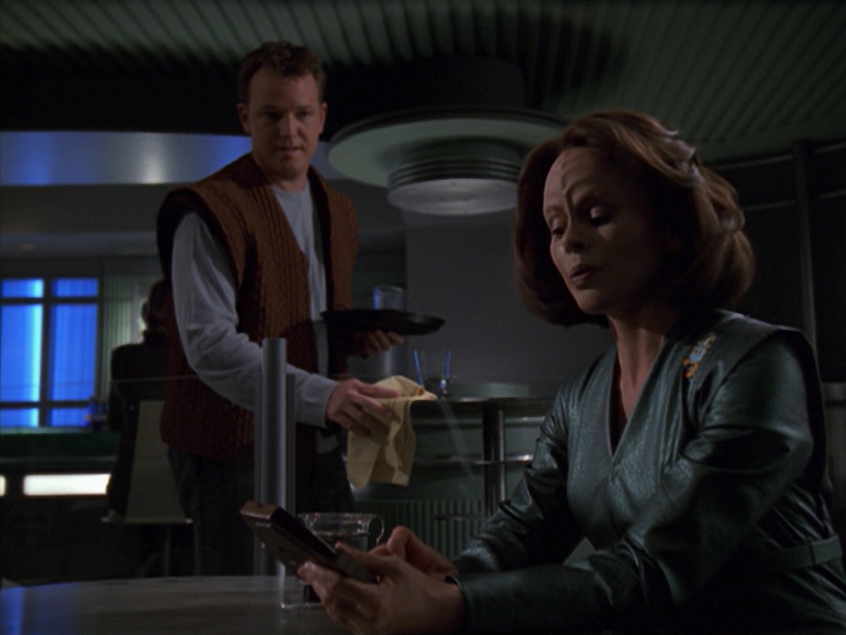extant_StarTrek_VOY_7x16-WorkforcePart1_2643.jpg
