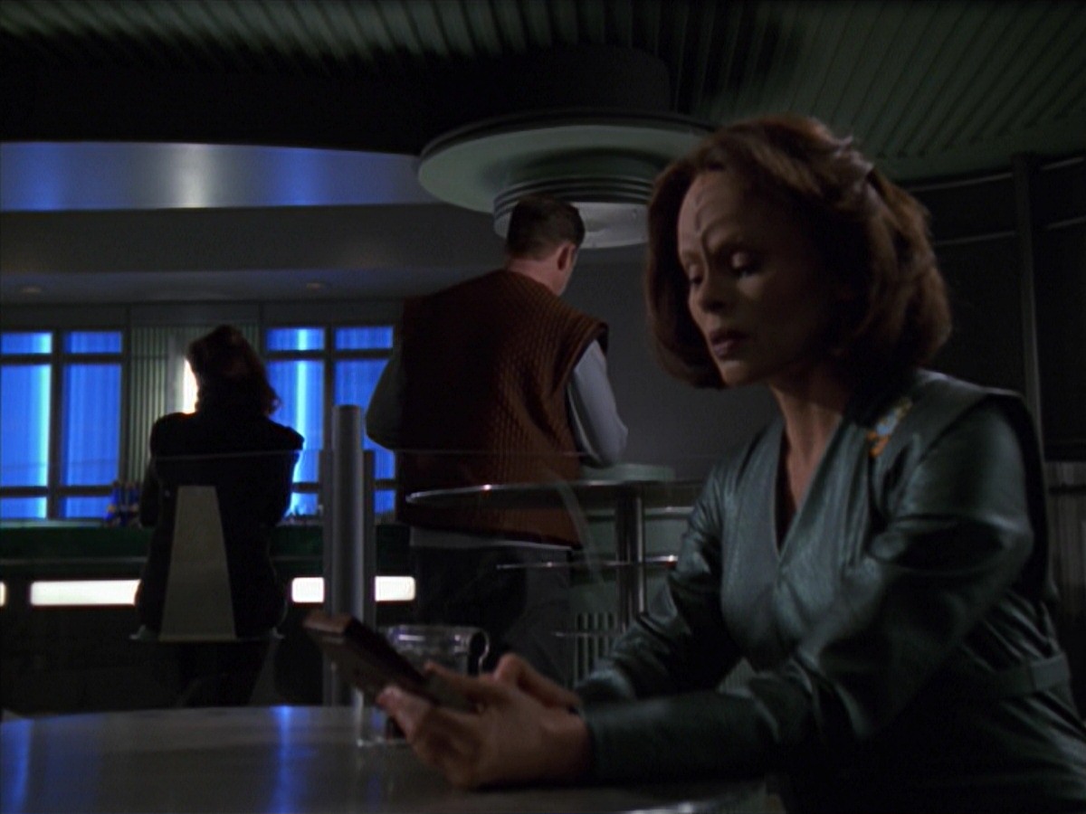 extant_StarTrek_VOY_7x16-WorkforcePart1_2652.jpg