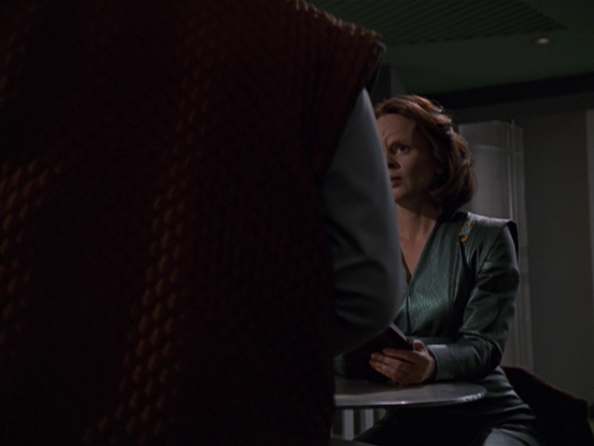 extant_StarTrek_VOY_7x16-WorkforcePart1_2671.jpg