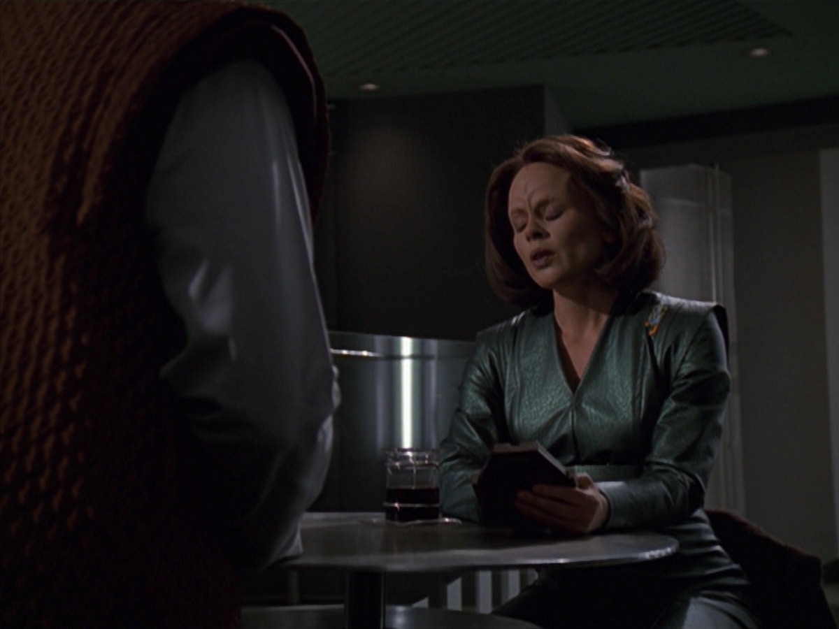 extant_StarTrek_VOY_7x16-WorkforcePart1_2680.jpg