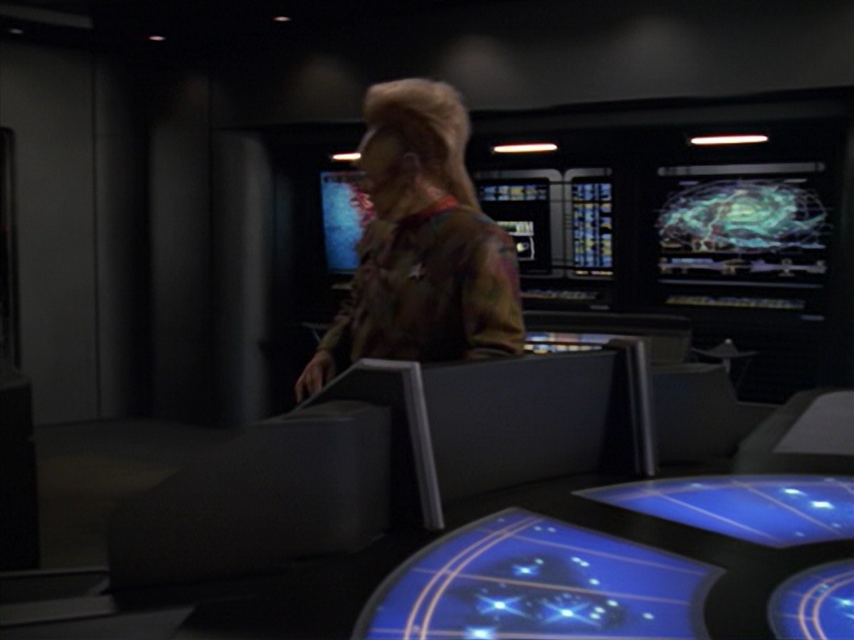 extant_StarTrek_VOY_7x16-WorkforcePart1_2748.jpg