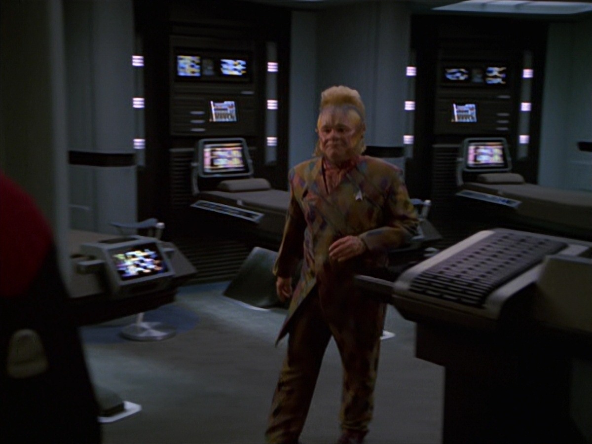 extant_StarTrek_VOY_7x16-WorkforcePart1_2828.jpg