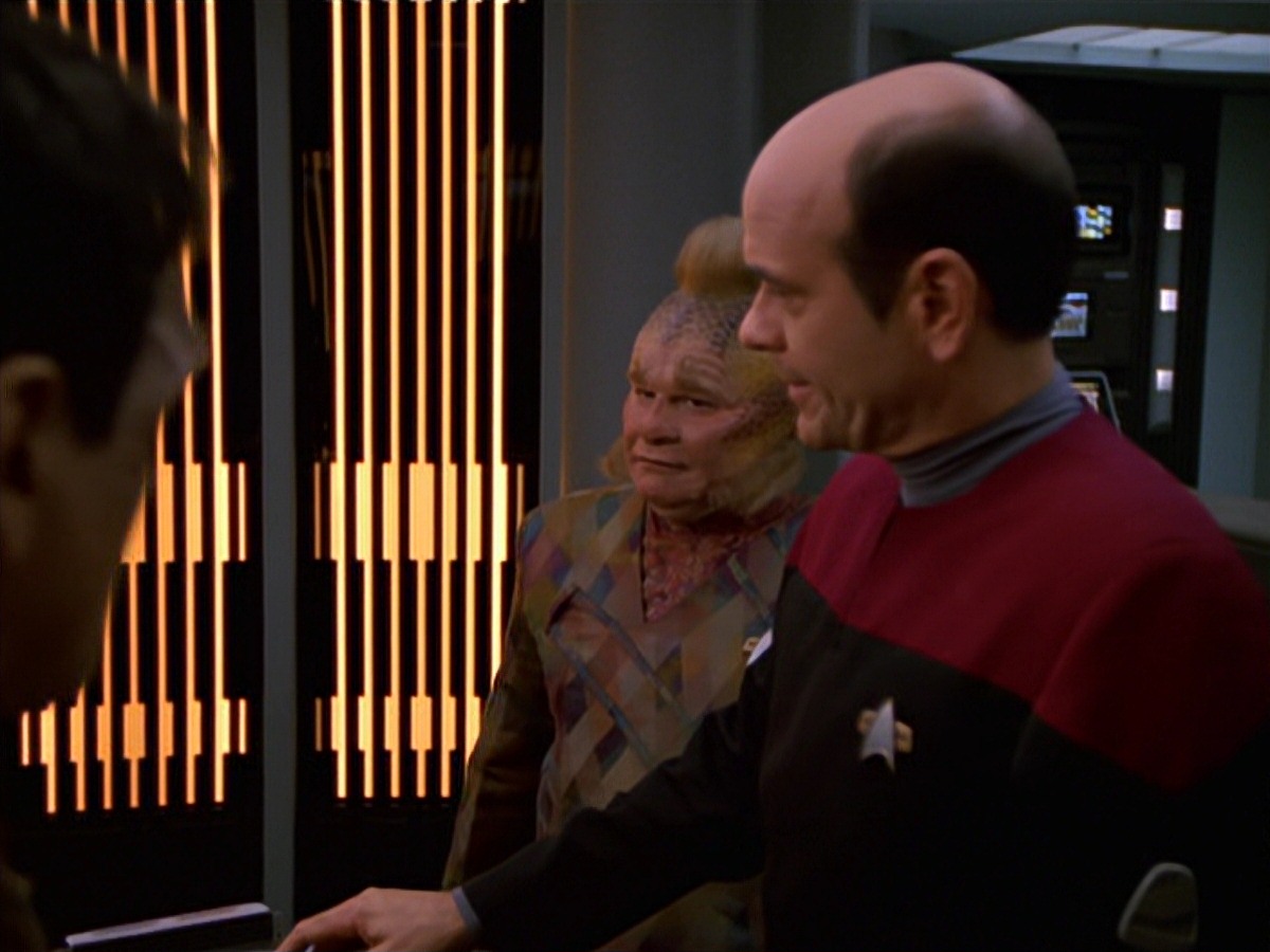 extant_StarTrek_VOY_7x16-WorkforcePart1_2831.jpg