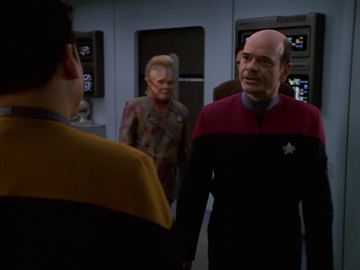 extant_StarTrek_VOY_7x16-WorkforcePart1_2897.jpg