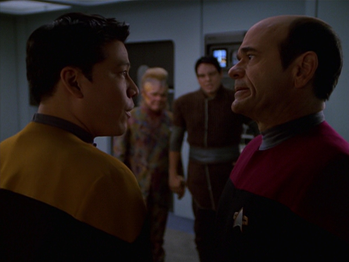 extant_StarTrek_VOY_7x16-WorkforcePart1_2901.jpg