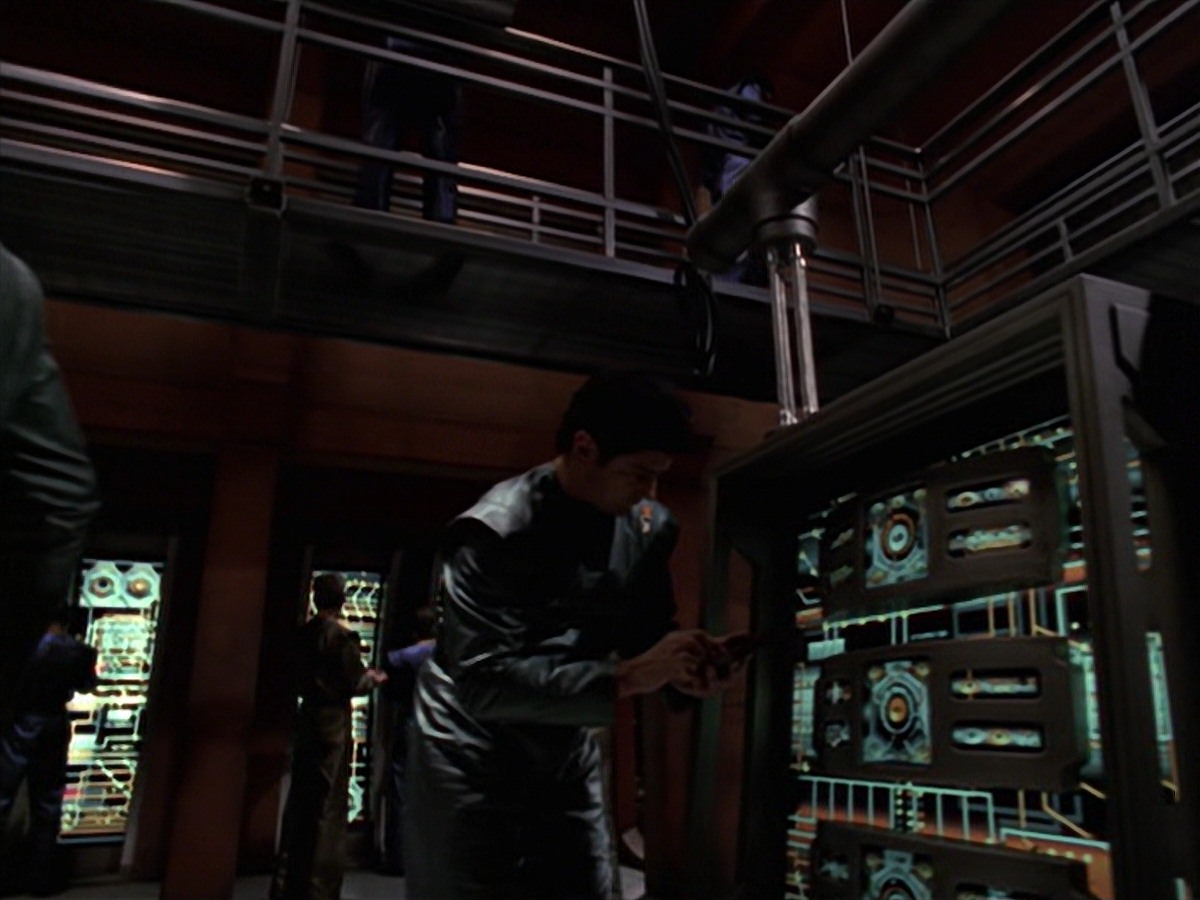 extant_StarTrek_VOY_7x16-WorkforcePart1_2937.jpg