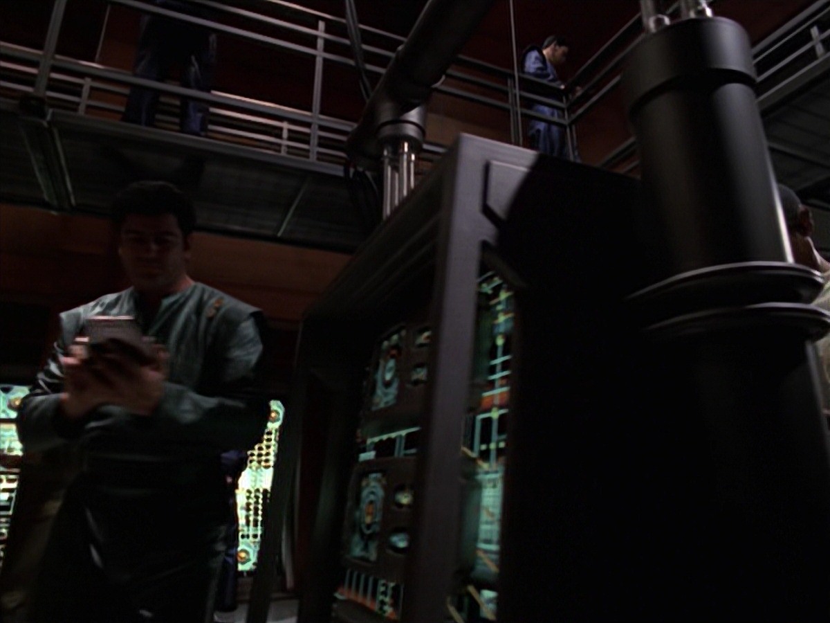 extant_StarTrek_VOY_7x16-WorkforcePart1_2939.jpg