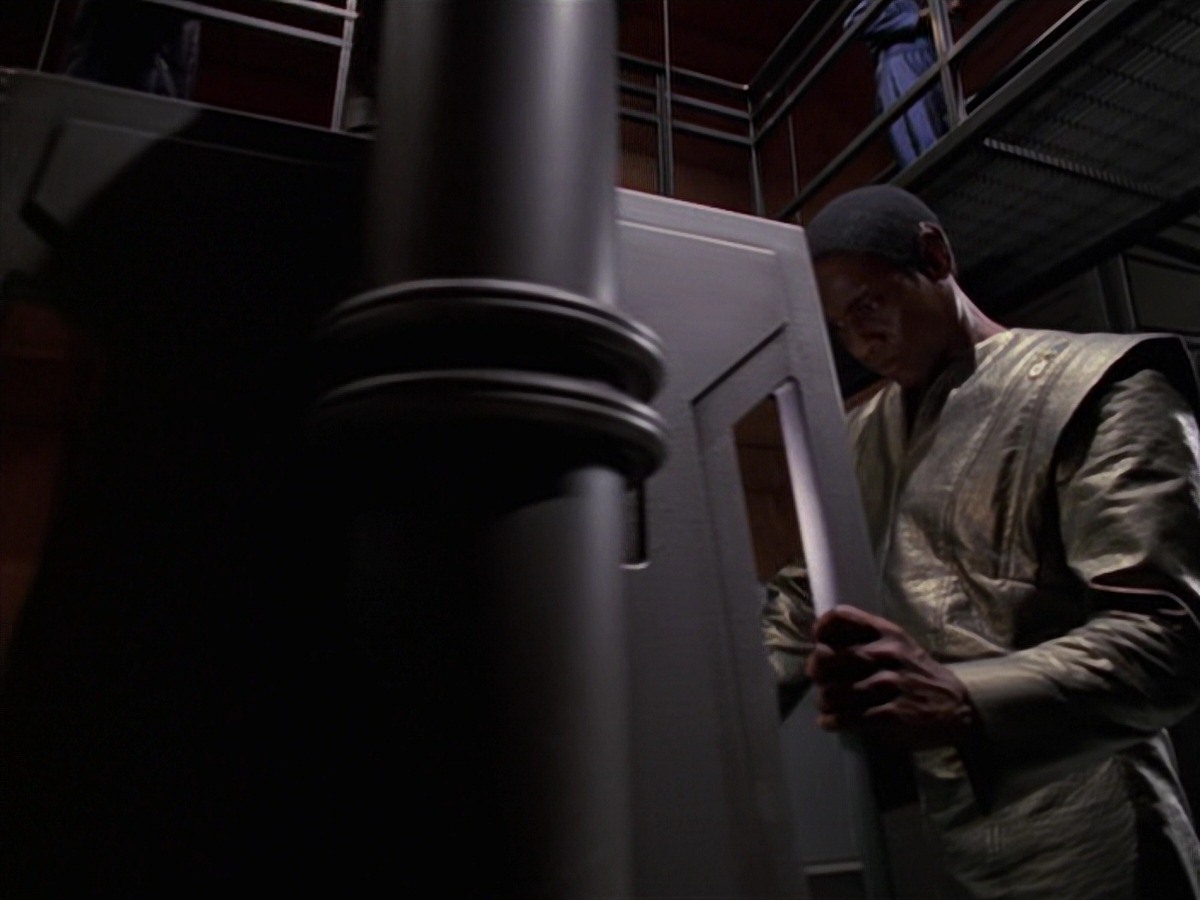 extant_StarTrek_VOY_7x16-WorkforcePart1_2941.jpg