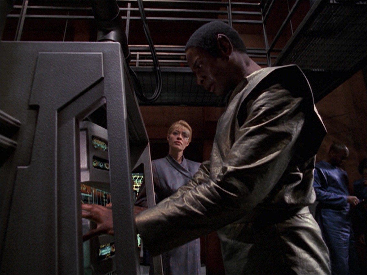 extant_StarTrek_VOY_7x16-WorkforcePart1_2959.jpg