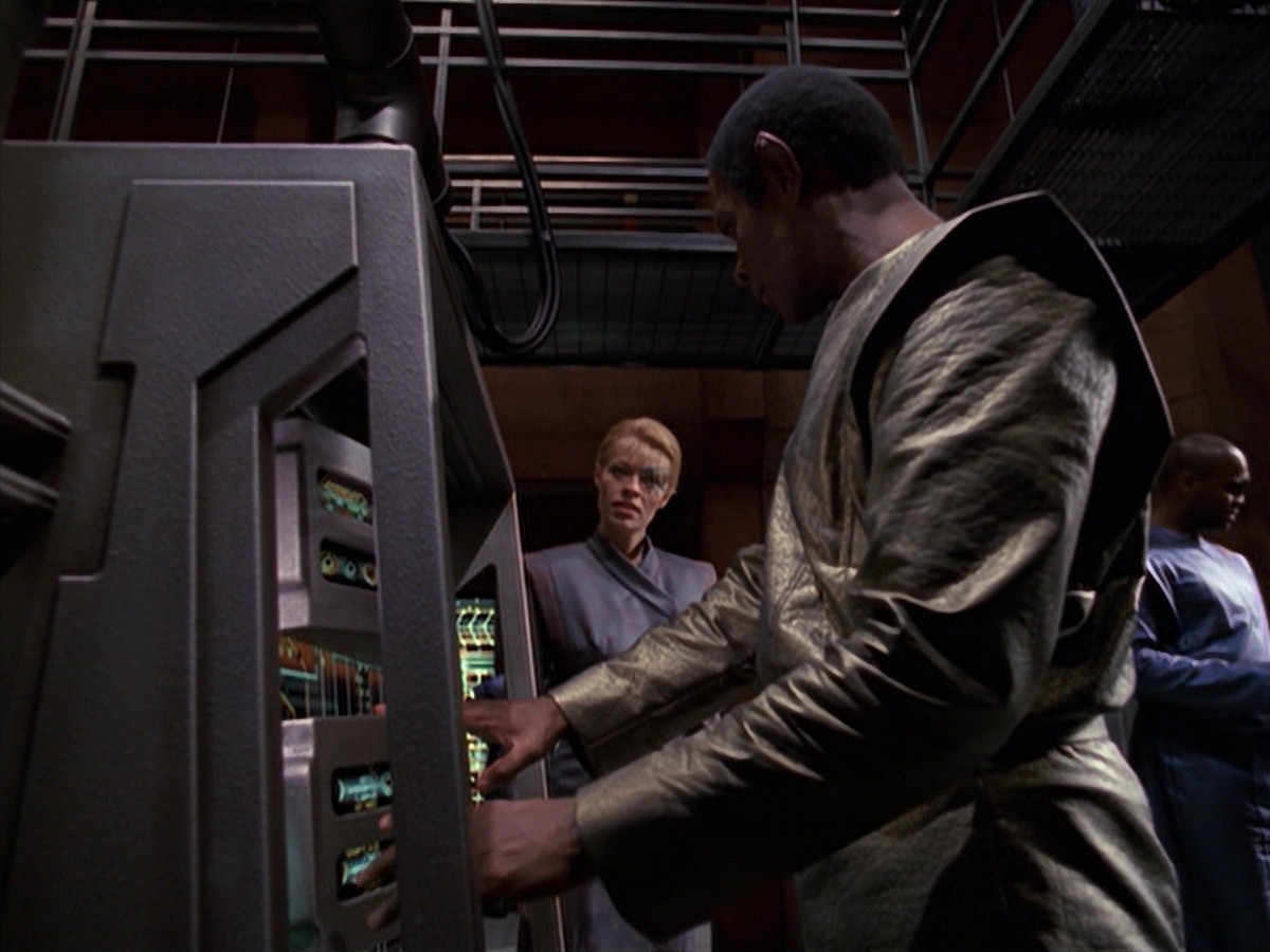extant_StarTrek_VOY_7x16-WorkforcePart1_2967.jpg