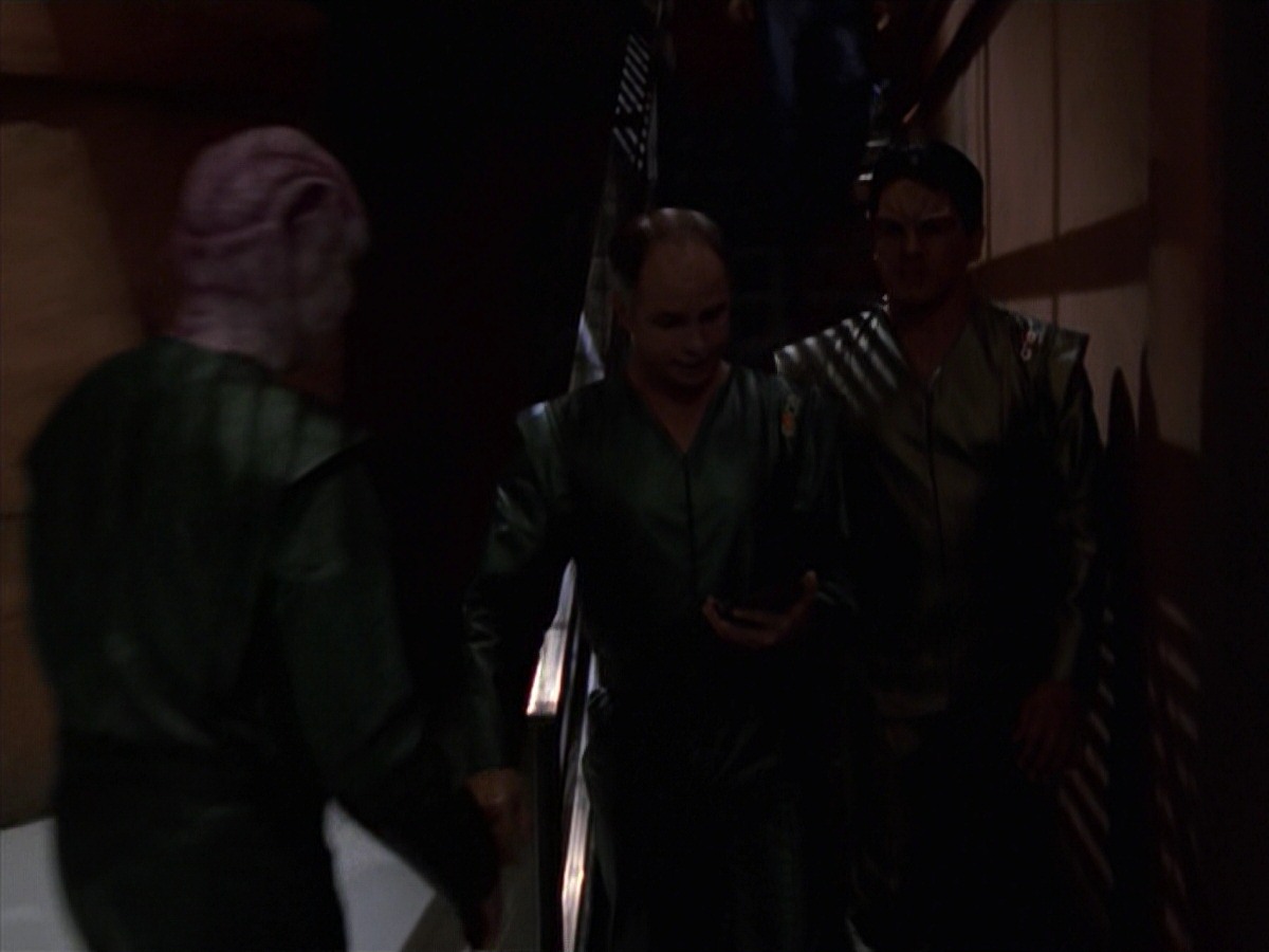 extant_StarTrek_VOY_7x16-WorkforcePart1_3036.jpg