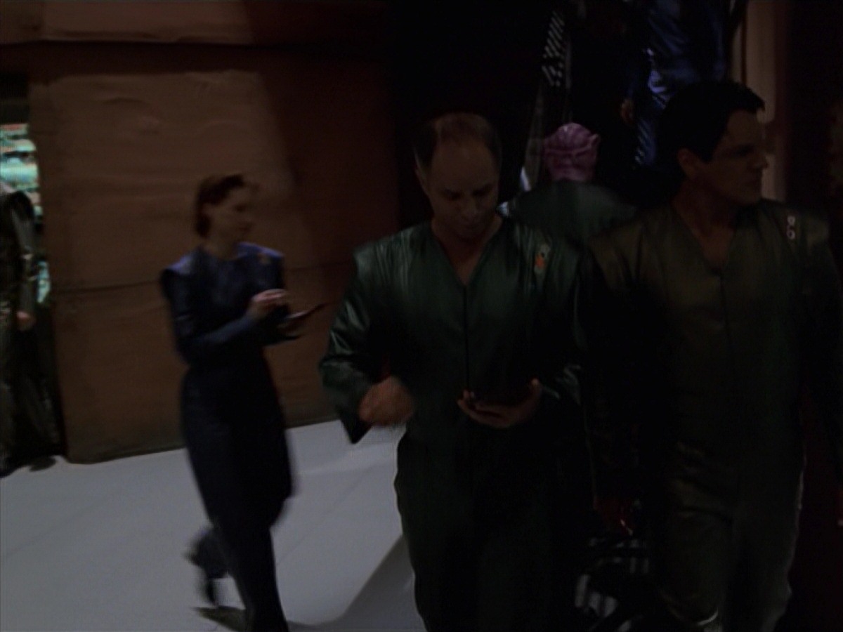 extant_StarTrek_VOY_7x16-WorkforcePart1_3038.jpg