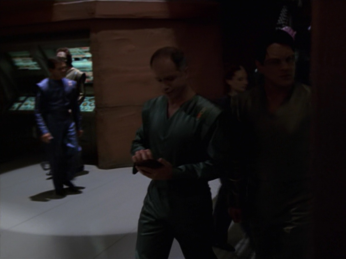 extant_StarTrek_VOY_7x16-WorkforcePart1_3039.jpg