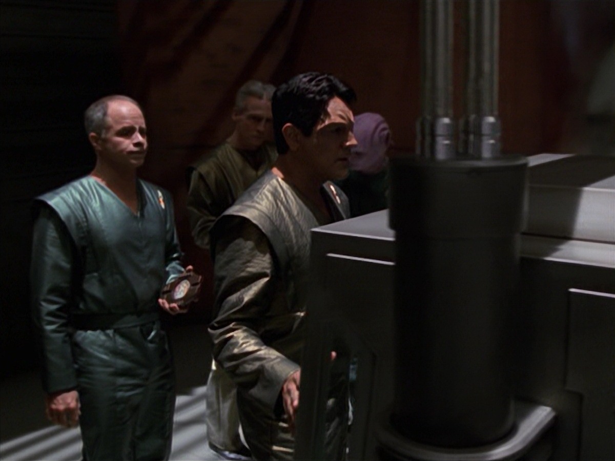 extant_StarTrek_VOY_7x16-WorkforcePart1_3067.jpg