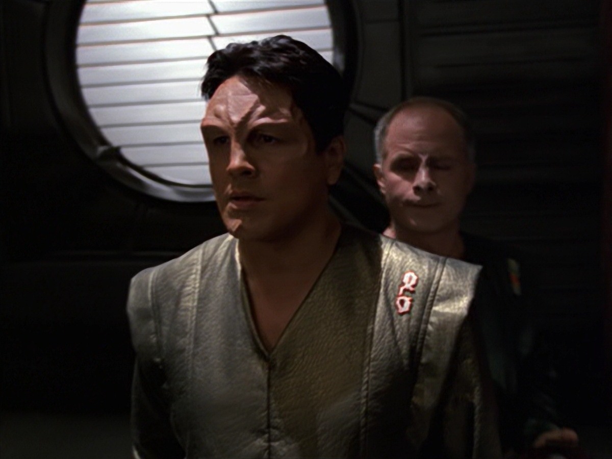 extant_StarTrek_VOY_7x16-WorkforcePart1_3085.jpg