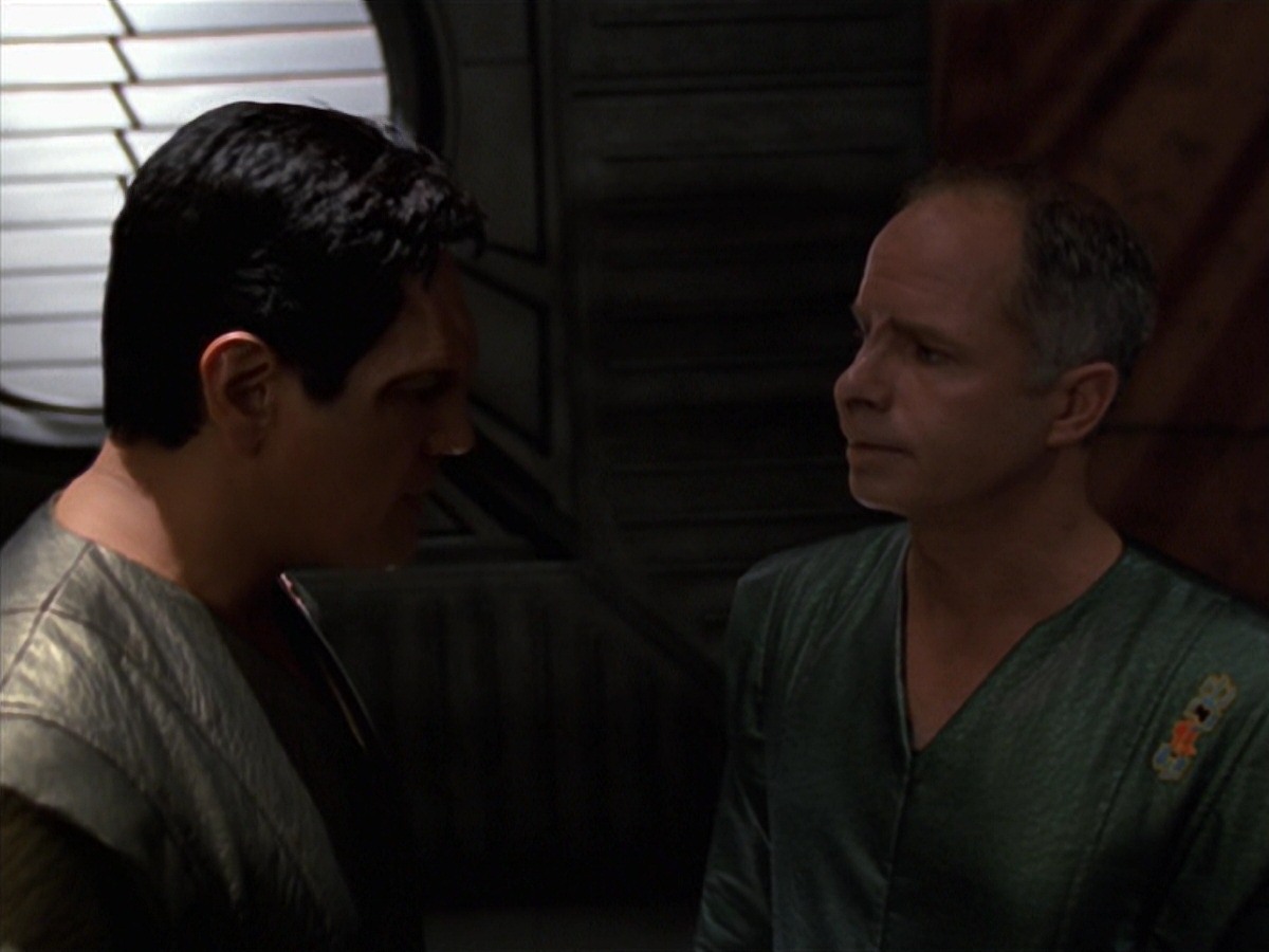 extant_StarTrek_VOY_7x16-WorkforcePart1_3090.jpg