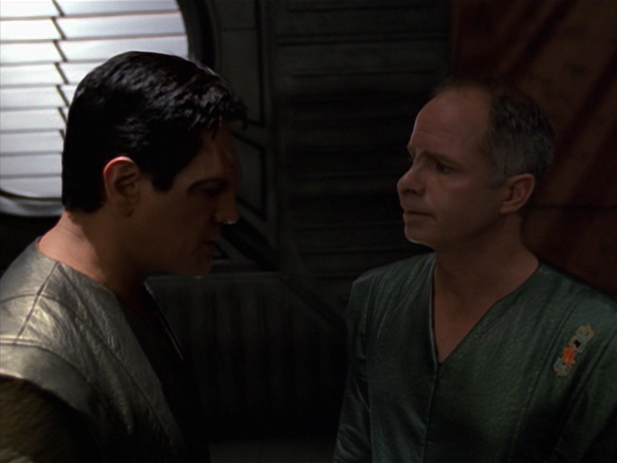extant_StarTrek_VOY_7x16-WorkforcePart1_3091.jpg