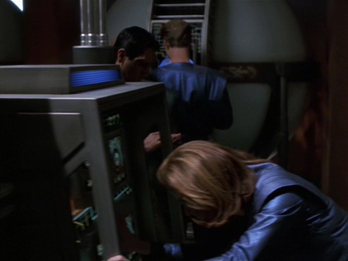extant_StarTrek_VOY_7x16-WorkforcePart1_3116.jpg