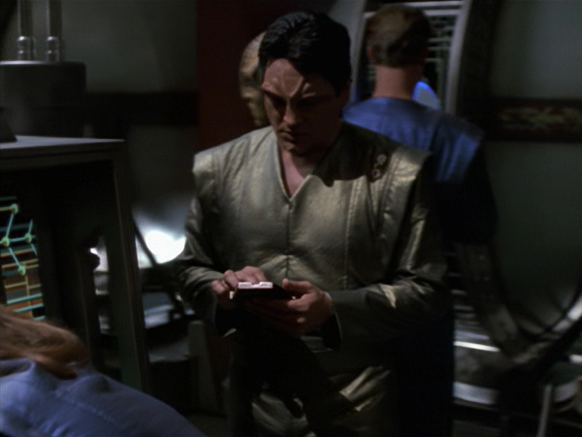 extant_StarTrek_VOY_7x16-WorkforcePart1_3119.jpg
