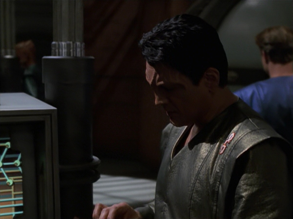 extant_StarTrek_VOY_7x16-WorkforcePart1_3122.jpg
