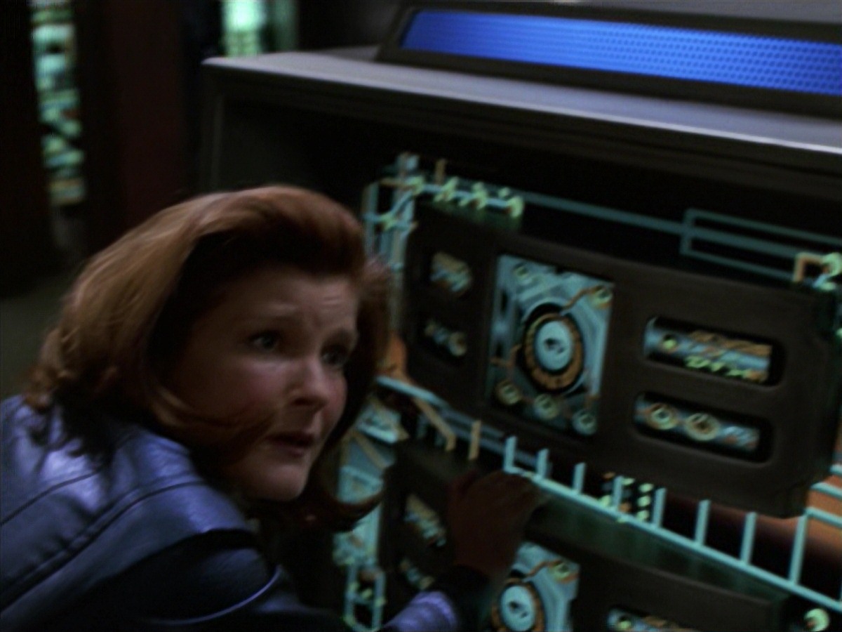 extant_StarTrek_VOY_7x16-WorkforcePart1_3126.jpg