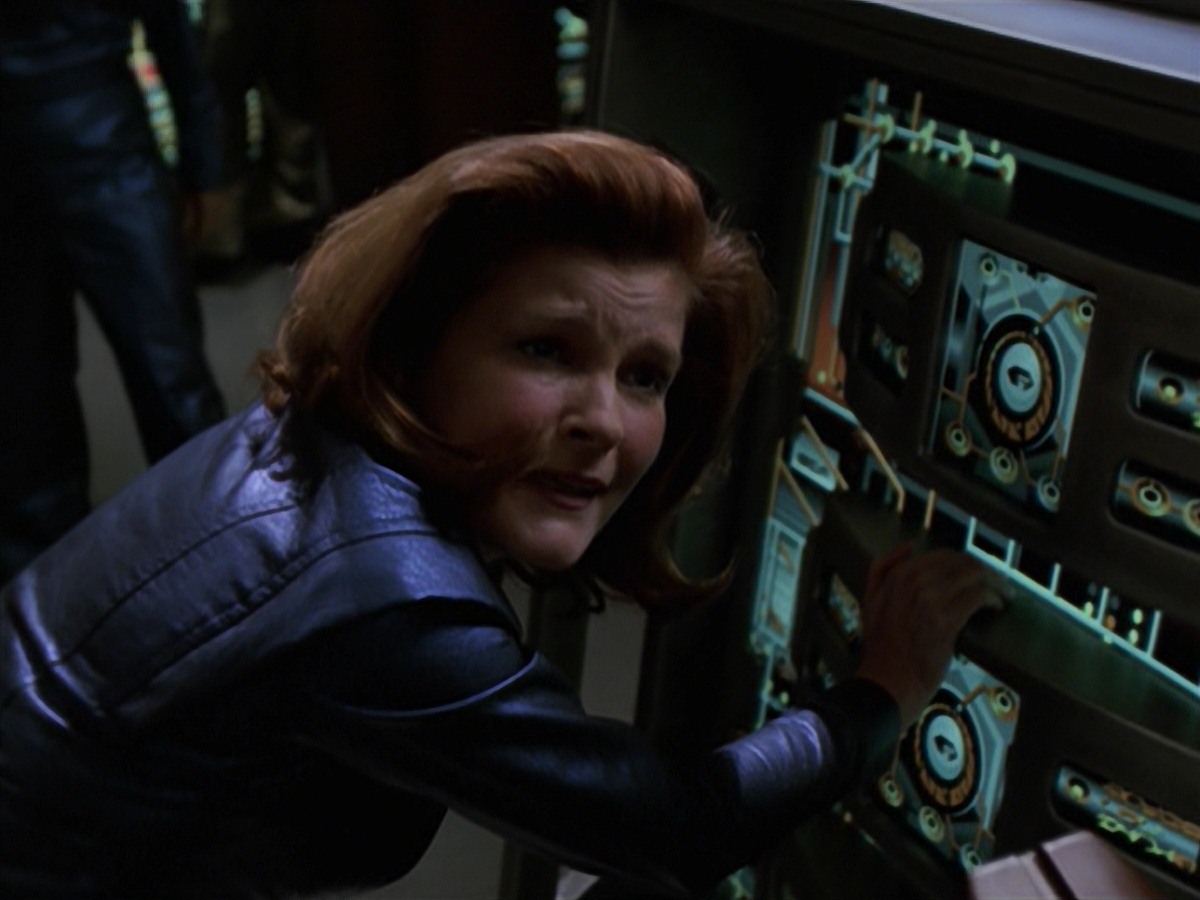 extant_StarTrek_VOY_7x16-WorkforcePart1_3128.jpg