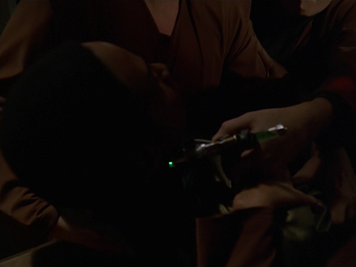 extant_StarTrek_VOY_7x16-WorkforcePart1_3189.jpg