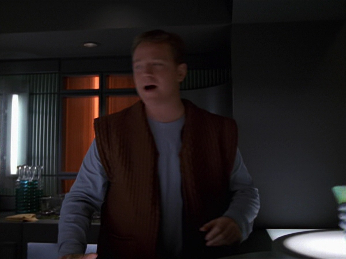 extant_StarTrek_VOY_7x16-WorkforcePart1_3192.jpg