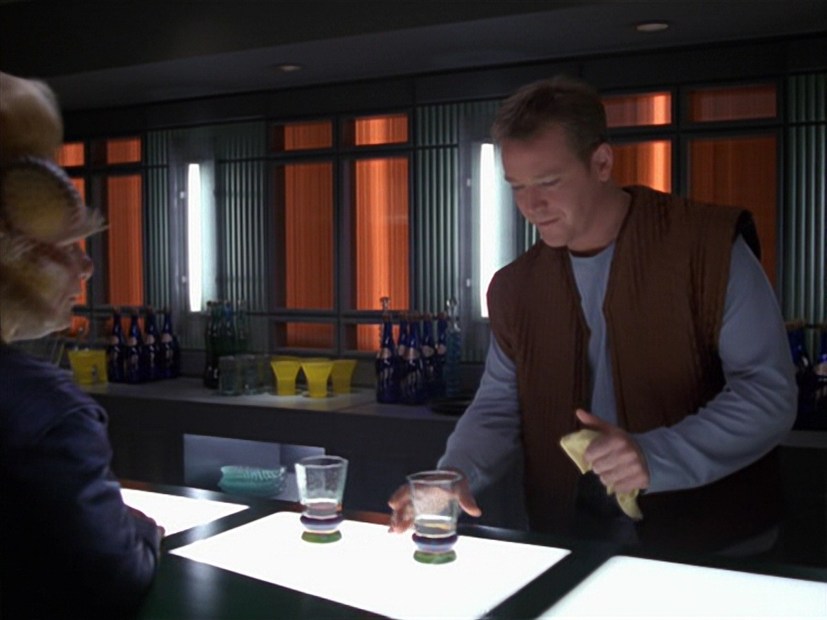 extant_StarTrek_VOY_7x16-WorkforcePart1_3197.jpg