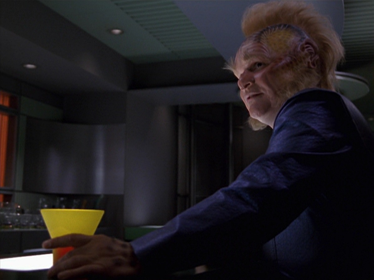 extant_StarTrek_VOY_7x16-WorkforcePart1_3218.jpg
