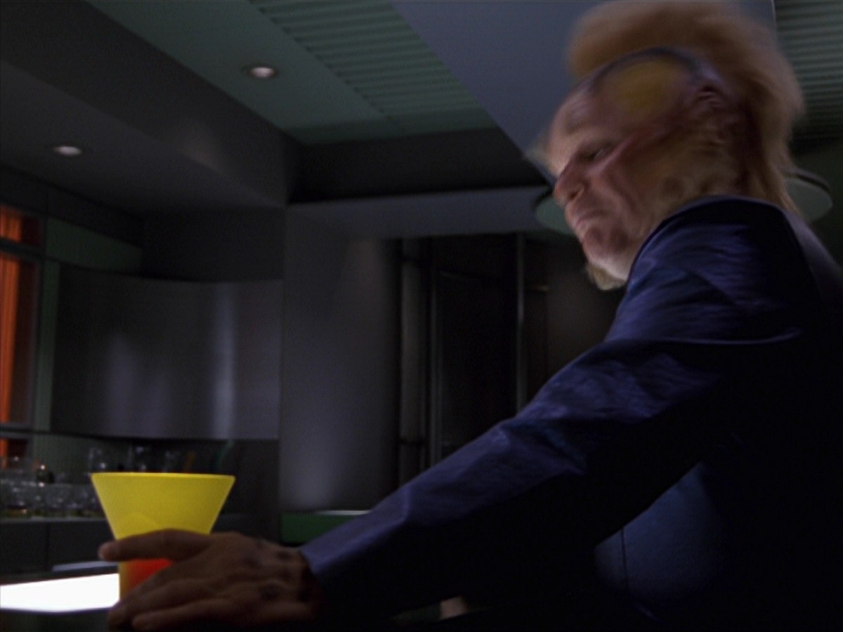 extant_StarTrek_VOY_7x16-WorkforcePart1_3219.jpg