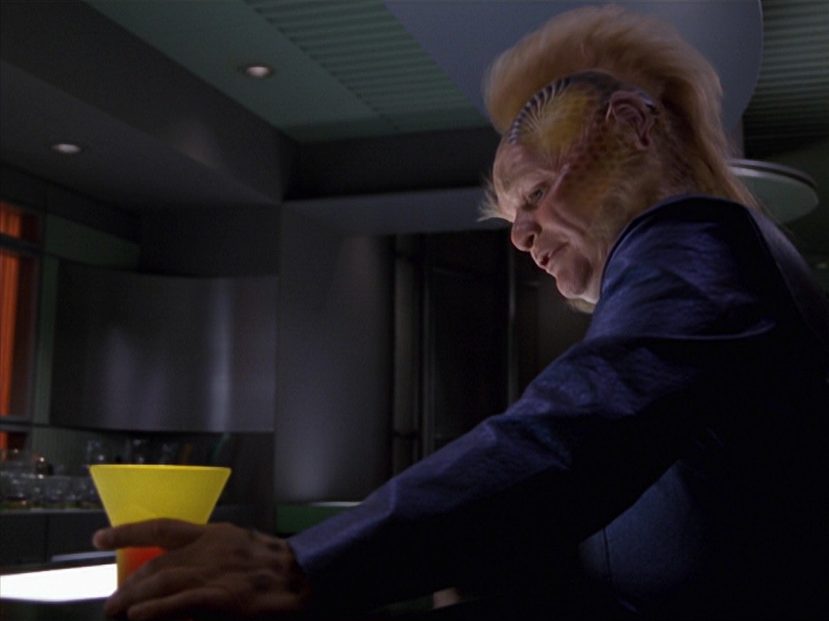 extant_StarTrek_VOY_7x16-WorkforcePart1_3220.jpg